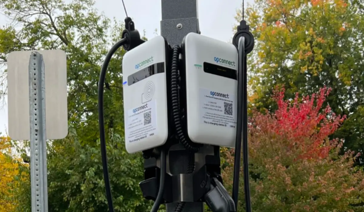 What to Look for in an EV Charging Partner from OpConnect at OpConnect-EV.com
